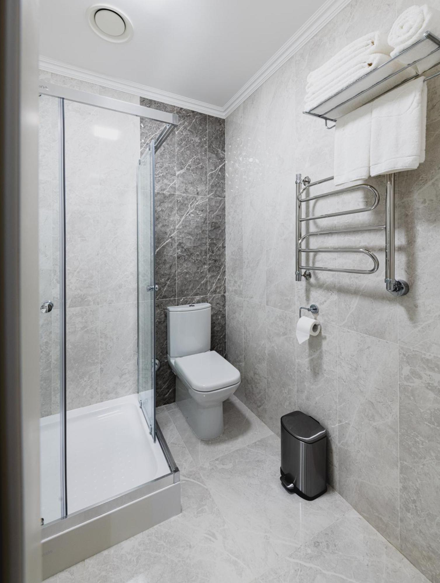 Zarafshon Parkside Hotel Самарканд Стая снимка